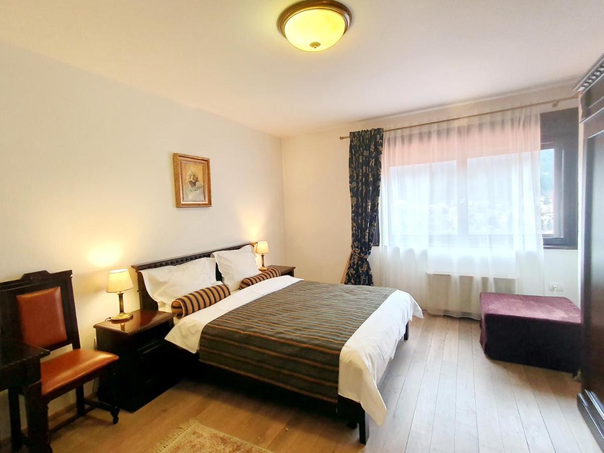 Vila Leonida - Resort Leonida Buşteni Exteriör bild