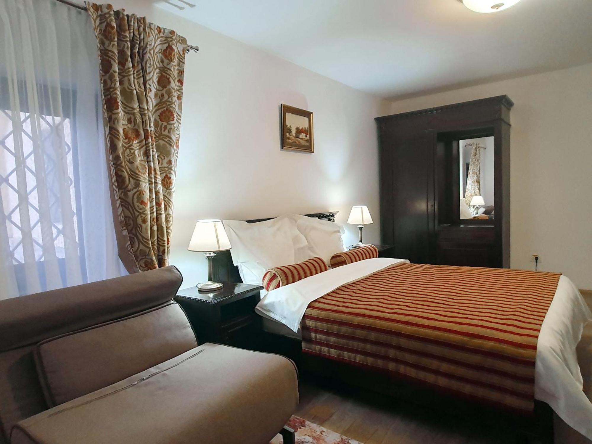 Vila Leonida - Resort Leonida Buşteni Exteriör bild