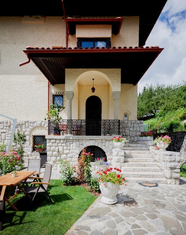 Vila Leonida - Resort Leonida Buşteni Exteriör bild